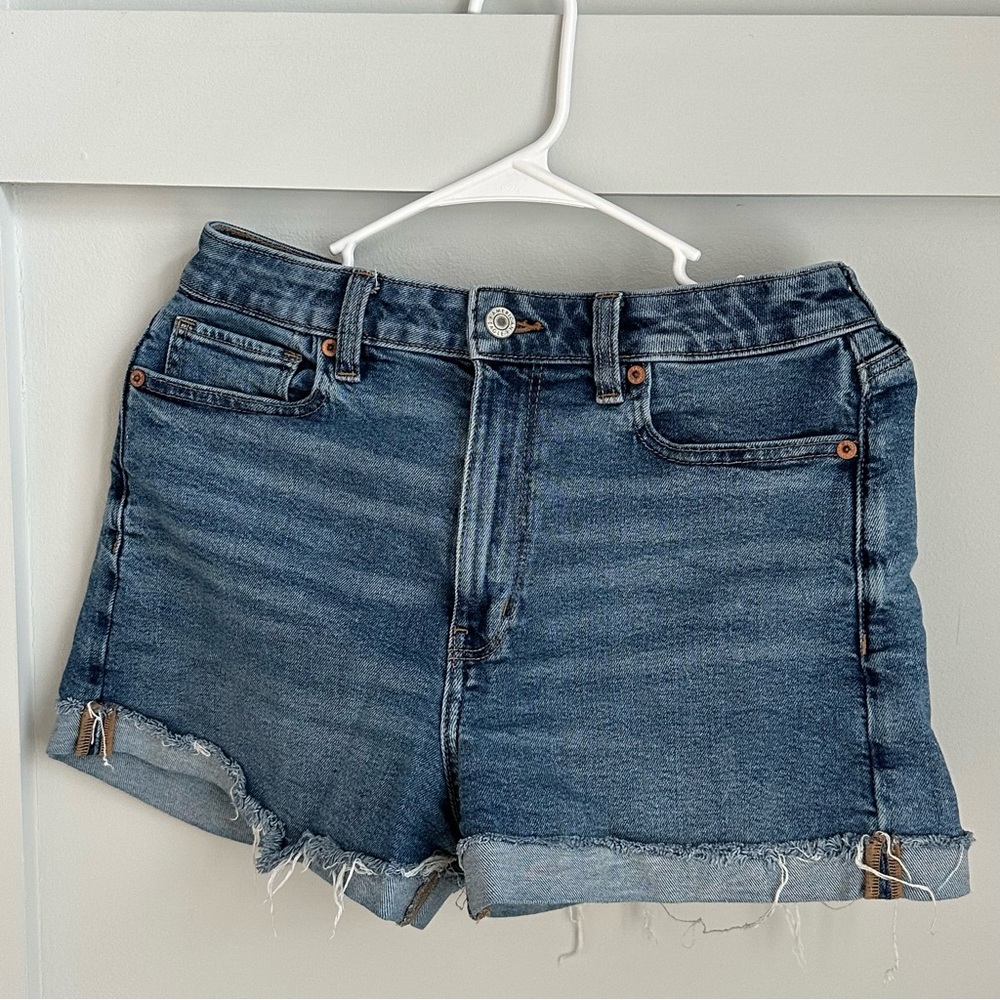 American Eagle - Mom Jean Shorts - Size 8